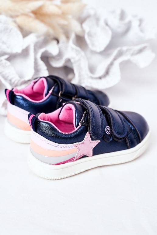 Sportschoenen voor kinderen met een... Sportschoenen voor kinderen met een...