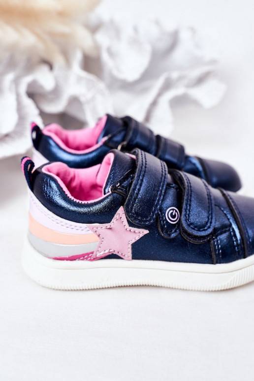 Chaussures de style sport pour enfants avec un arc-en-ciel de couleur bleu foncé