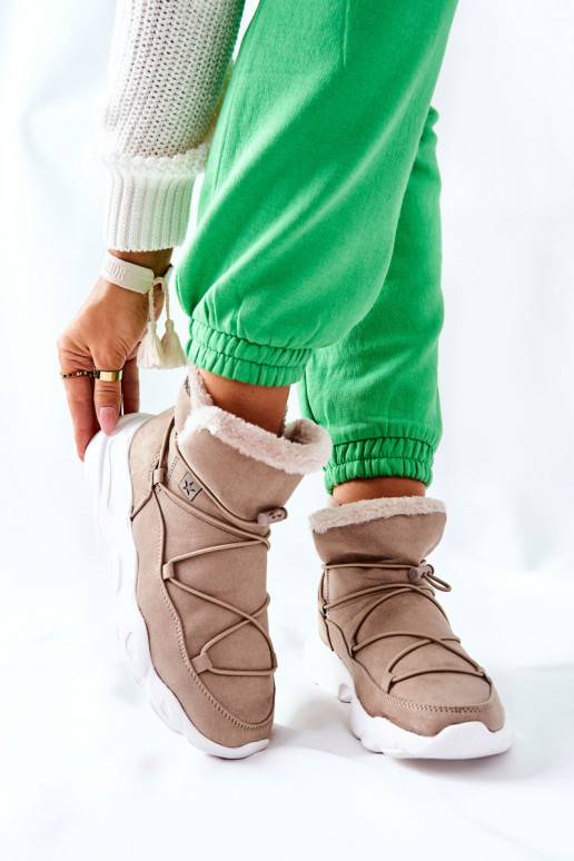 Bottes de neige chauffantes de... Bottes de neige chauffantes de...