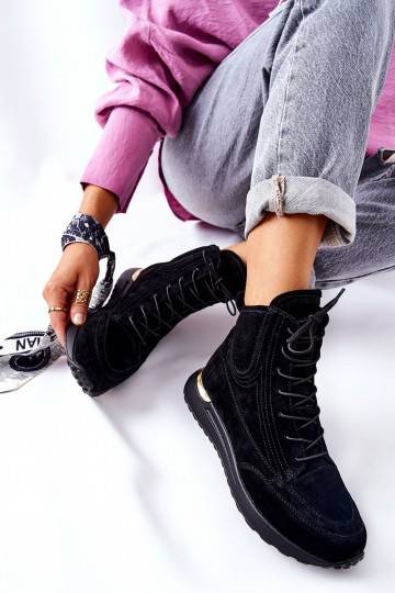 Sportliches Sneakers-Modell... 2