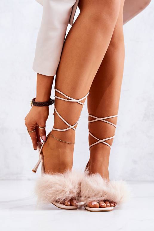 Sandalen mit dünnem Absatz und Fell Nude Lindsay