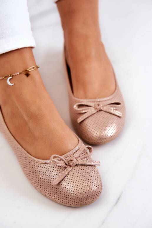 Ballerines modèle classique Fimme de... Ballerines modèle classique Fimme de...