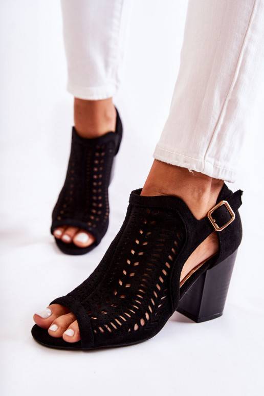 Bottines pour femmes à motifs Cut Out de couleur noire Beyond Us