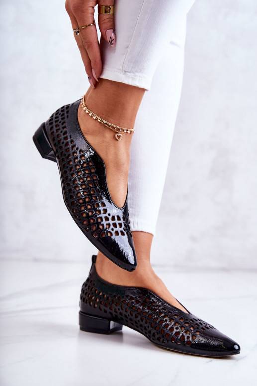 Chaussures de style élégant avec éléments ajourés de couleur noire Ismena
