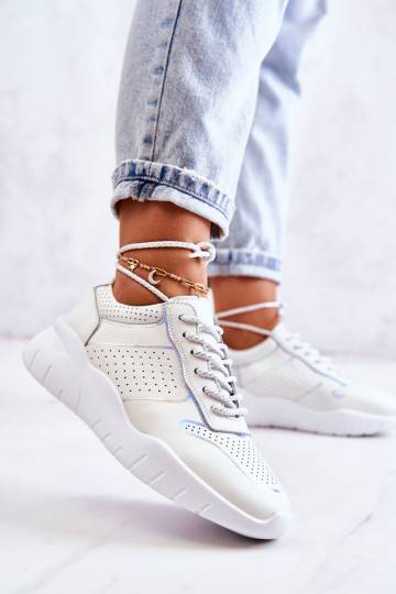 Chaussures baskets modèle de couleur blanche Carly