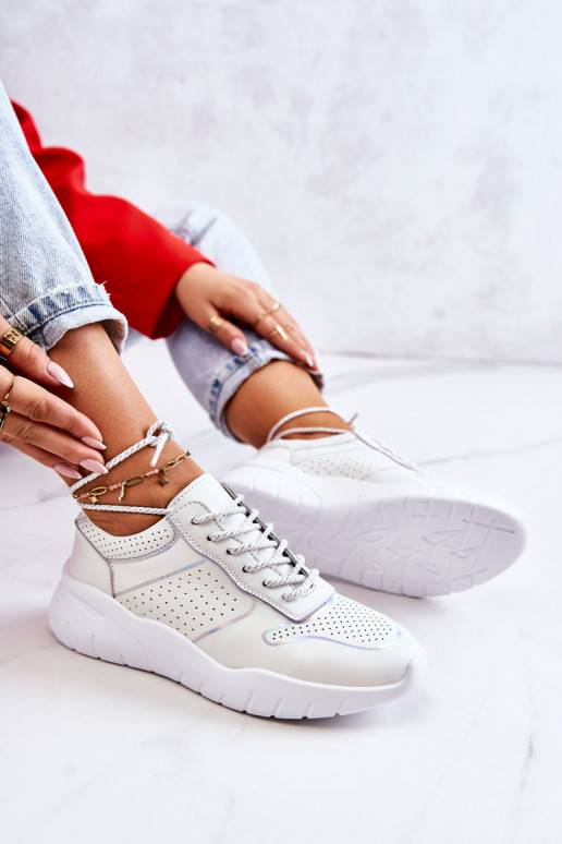 Chaussures baskets modèle de couleur blanche Carly