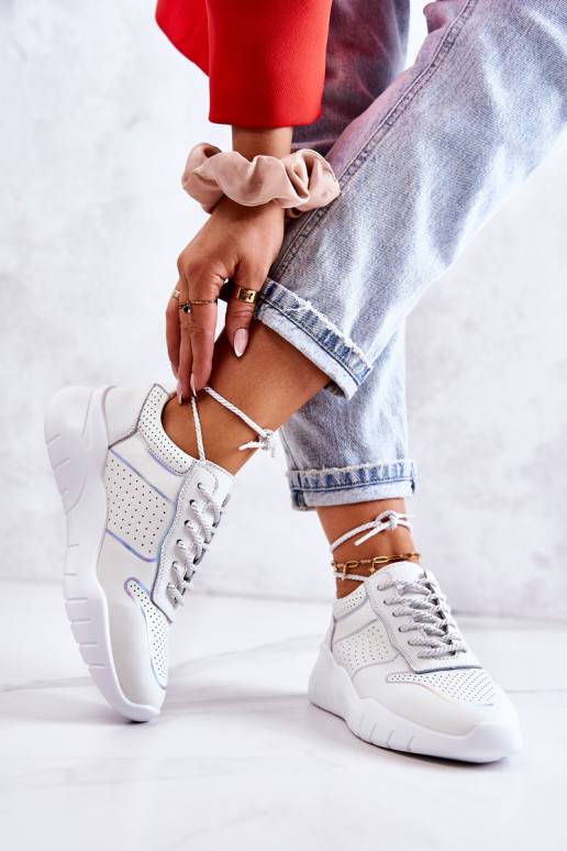Chaussures baskets modèle de couleur blanche Carly