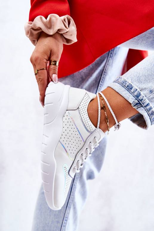 Chaussures baskets modèle de couleur blanche Carly