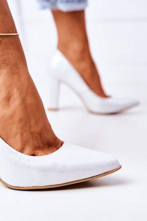 Zilveren satijnen schoenen Zilveren satijnen schoenen