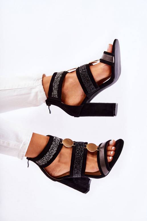 Sandales à talons pour femmes de couleur noire Laurita