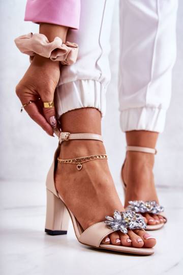 Sandalen met hakken en...