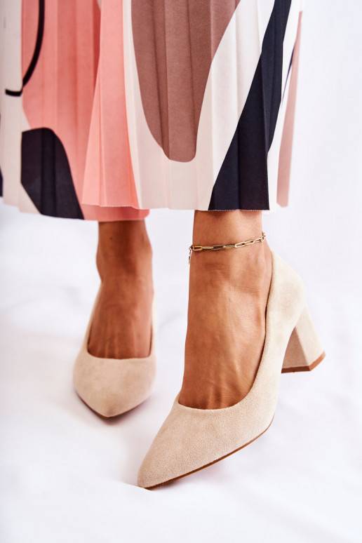 Klassisches Modell Wildlederschuhe mit Absätzen beige Lency