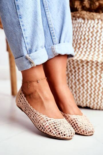 Lu Boo Ballerine beige avec éléments ajourés Carry 2