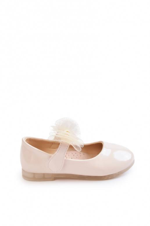 Ballerines enfant laquées à fermetures adhésives ivoire Carla