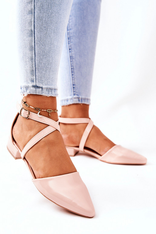 Chaussures à effet laqué