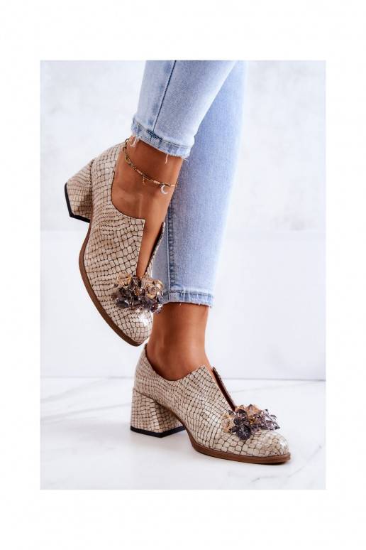 Schoenen met stijlvolle details in... Schoenen met stijlvolle details in...