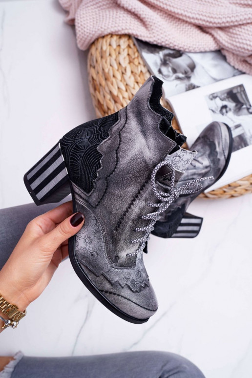 Boots femme en cuir naturel Gris