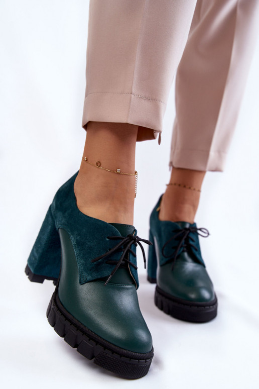 Bottines en daim à plateforme en vert... Bottines en daim à plateforme en vert...