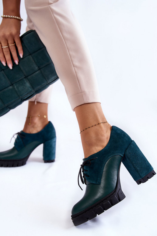 Bottines en daim à plateforme en vert... Bottines en daim à plateforme en vert...
