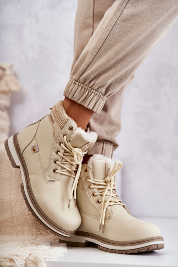 Warme Stiefel beige Farbe Liv