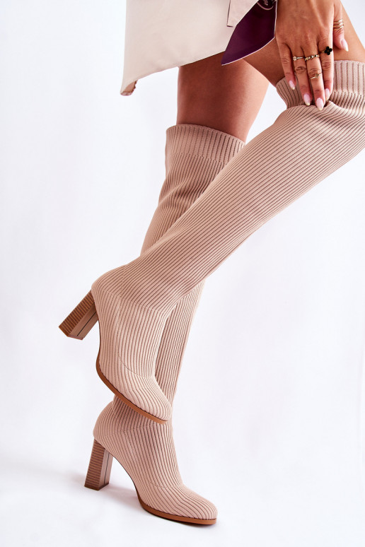Klassisches Modell von langen Schuhen... Klassisches Modell von langen Schuhen...