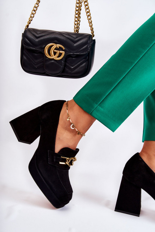 Bottines en daim noir par Laura Messi Bottines en daim noir par Laura Messi