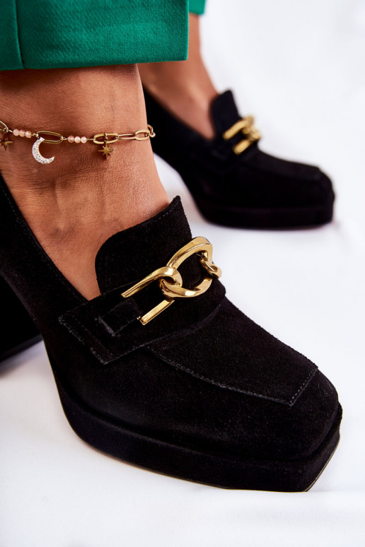 Bottines en daim noir par Laura Messi