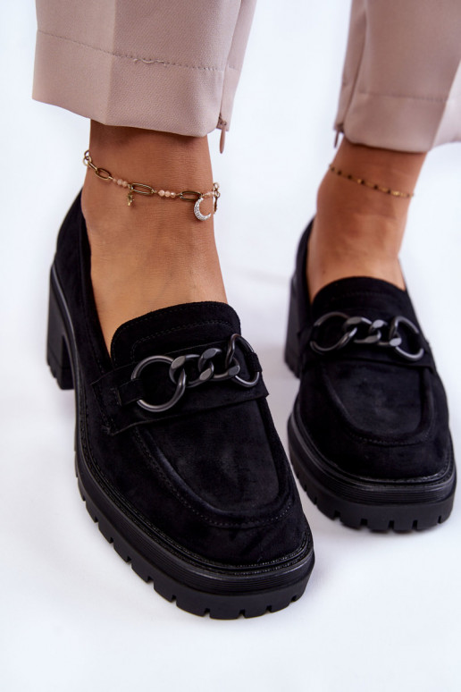 Wildlederschuhe mit Absatz in der... Wildlederschuhe mit Absatz in der...