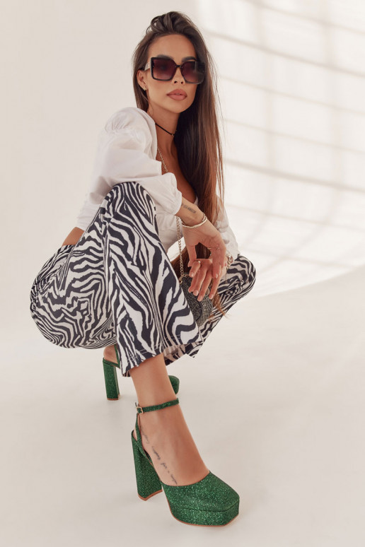 Chaussures à talons brillantes Vert... Chaussures à talons brillantes Vert...