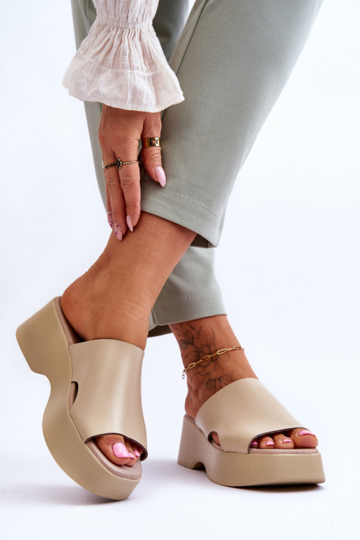 Chaussons femme couleur sable Lucami avec plateforme
