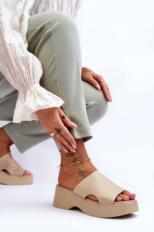 Chaussons femme couleur sable Lucami avec plateforme