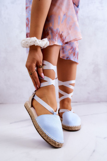 Espadrilles à lacets bleues...