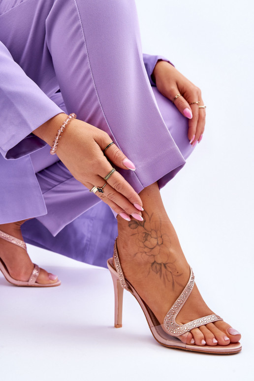 Sandales à talons style élégant Nude... Sandales à talons style élégant Nude...