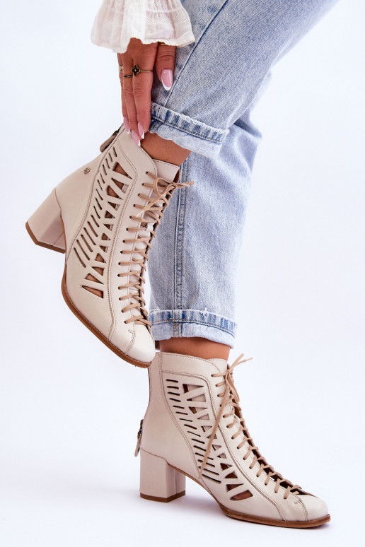 Bottines ajourées de modèle exclusif pour femme de couleur ivoire