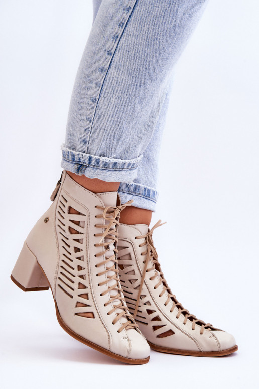 Bottines ajourées de modèle exclusif pour femme de couleur ivoire