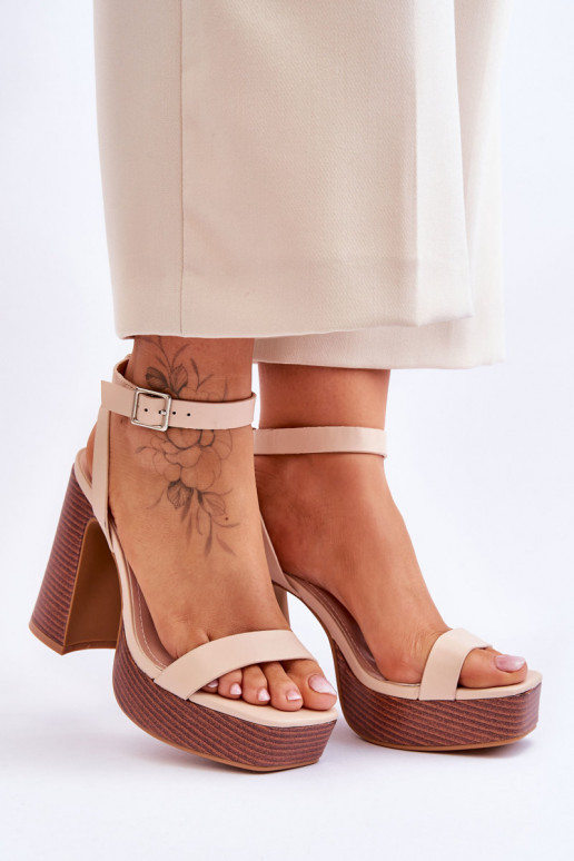 Sandales à plateforme pour femmes de couleur beige Marina
