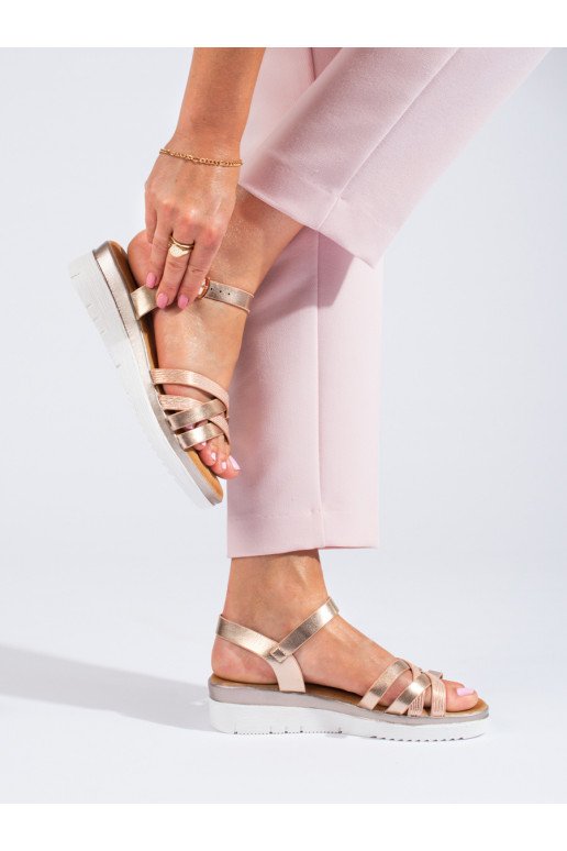 Damensandalen mit kleinem Plateau... Damensandalen mit kleinem Plateau...