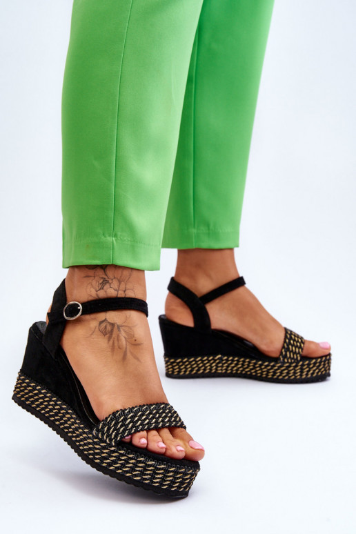 Plateausandalen des klassischen... Plateausandalen des klassischen...