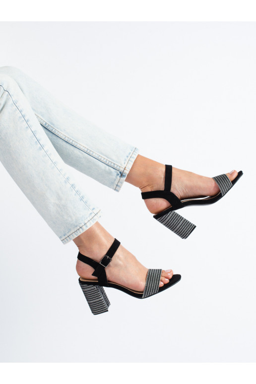Chaussures noires Shelovet à talons élégants