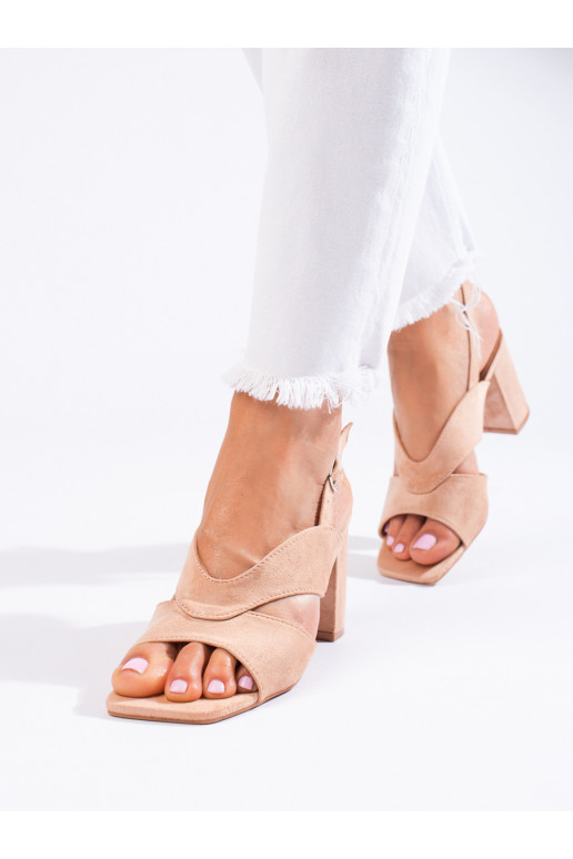 Chaussures en daim beige Vinceza