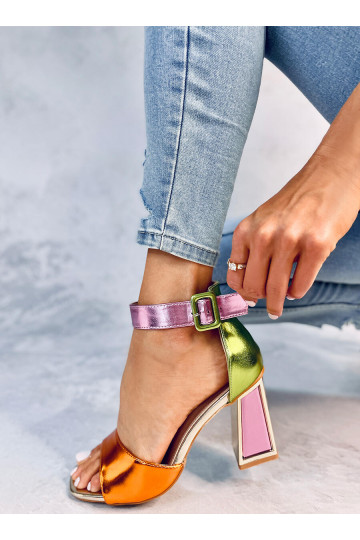 Gekleurde schoenen met hoge... 2