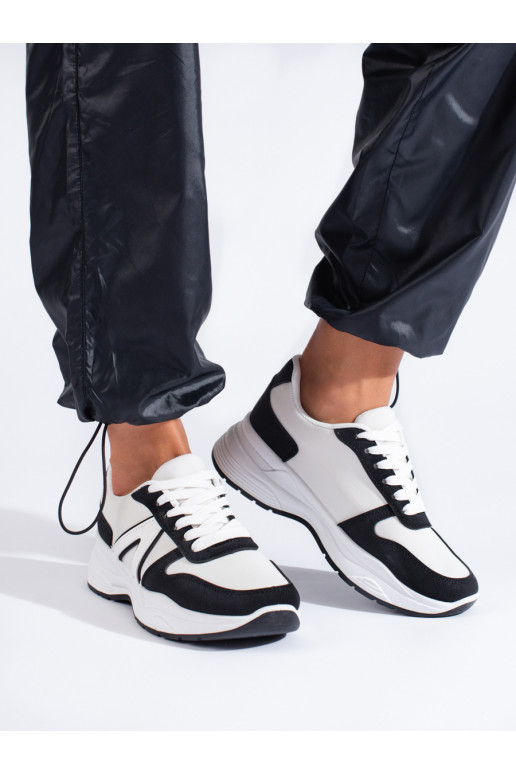 Chaussures de sport de couleur blanche Shelovet