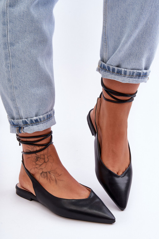 Ballerinas mit Bändern in Schwarz Lilly Ann