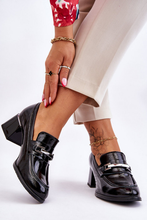 Chaussures laquées de couleur noire Damira