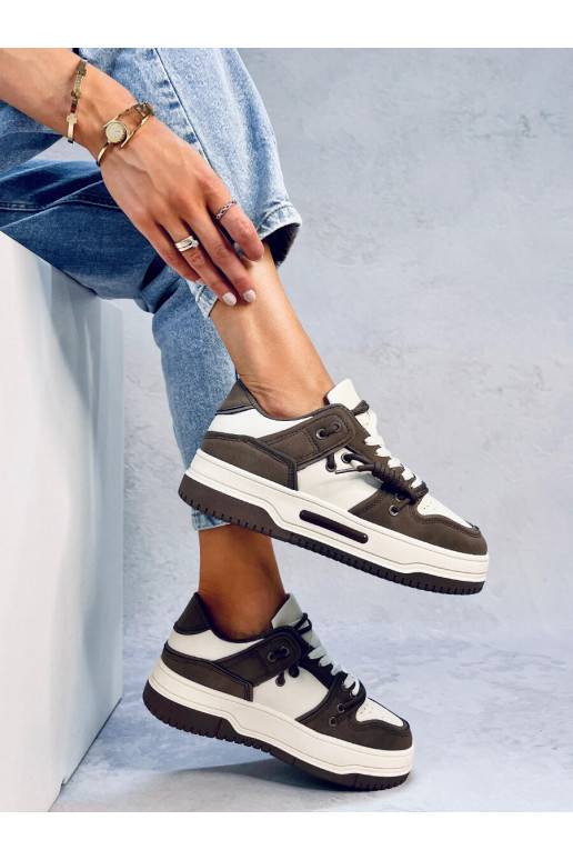 Sneakers Modellschuhe mit erhöhter...