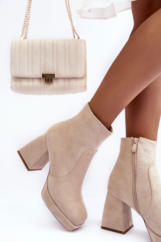 Bottes en daim à talons larges Abnous ivoire