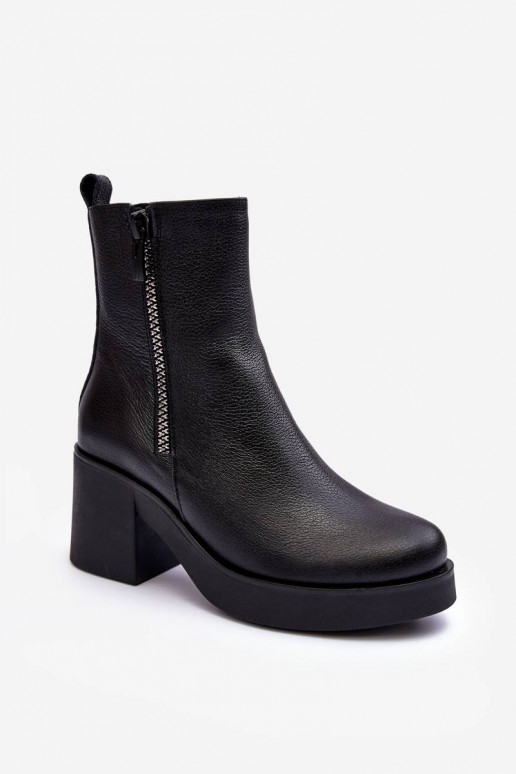 Bottines à talon large en noir