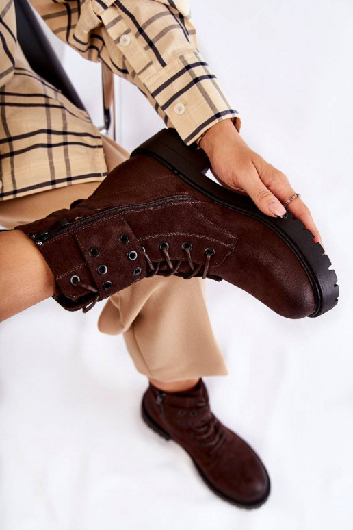 Bottines en daim de couleur marron Silvor