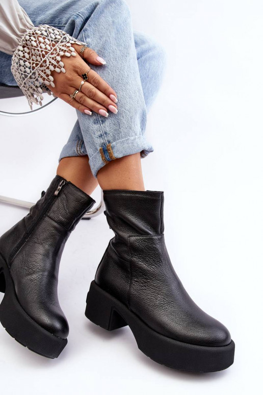 Bottines à talon bas de couleur noire Lemar Volavola