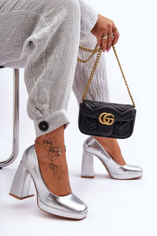 Chaussures à talon large de couleur argent Rosalia
